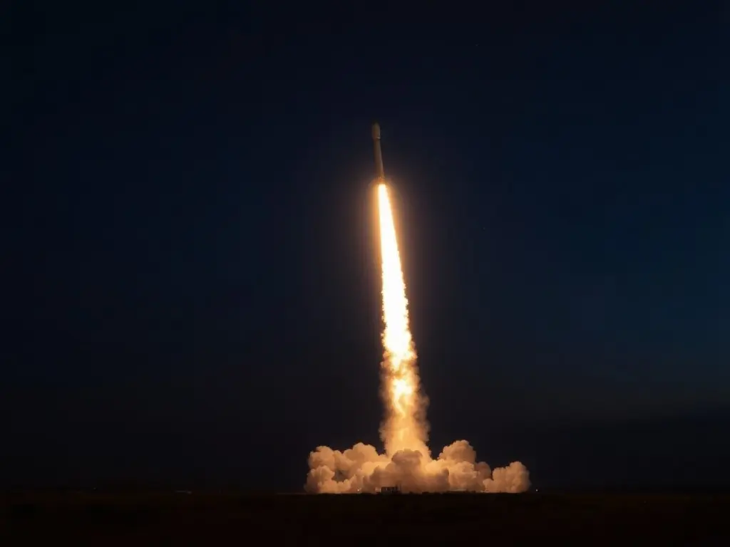 See photos of Atlas V rocket launch on Amazon satellite mission from Florida